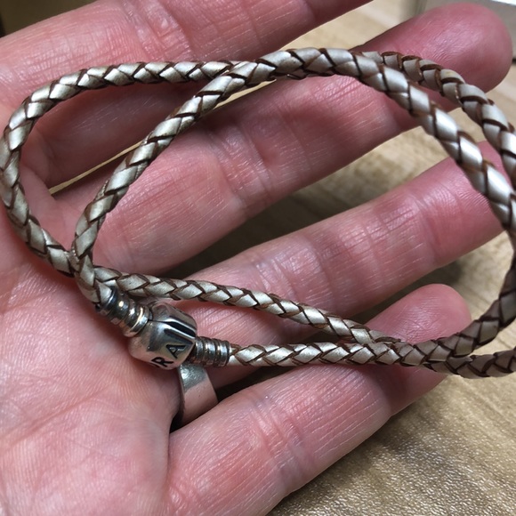 Pandora double leather bracelet - Picture 3 of 10